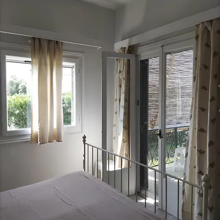 - Detached House For Families & Group Of Friends