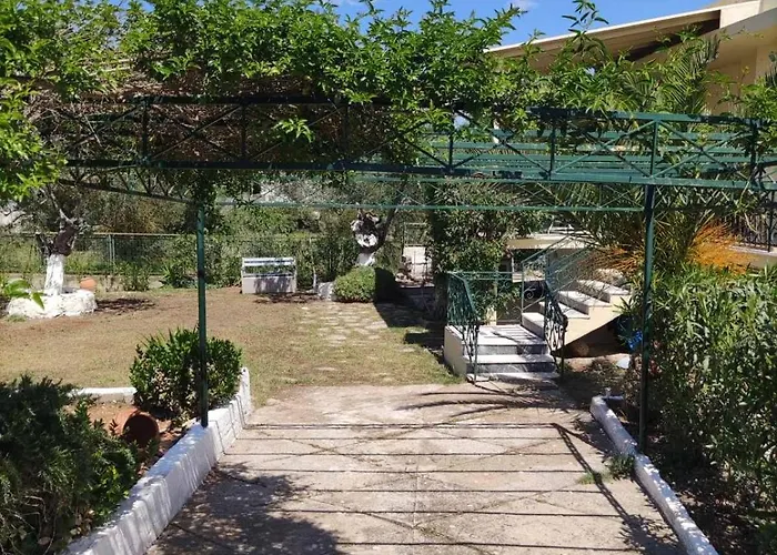 - Detached House For Families & Group Of Friends