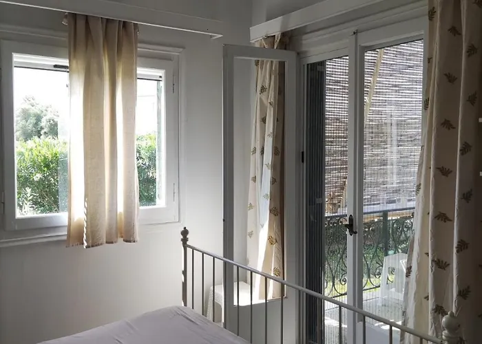 - Detached House For Families & Group Of Friends